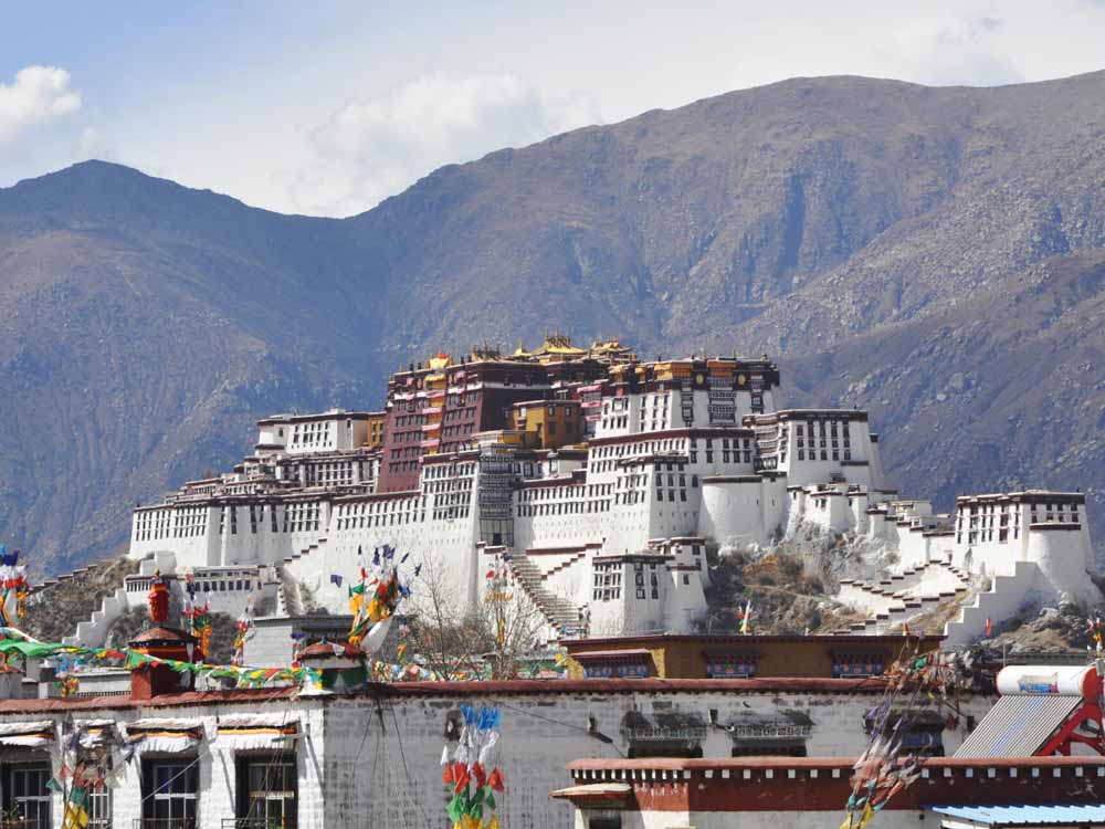 Potala Palace is one of the famous landmarks of China