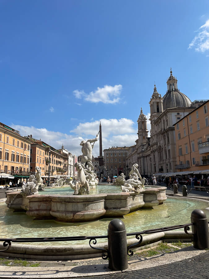  Piazza Navona is one of the must see things in Rome.