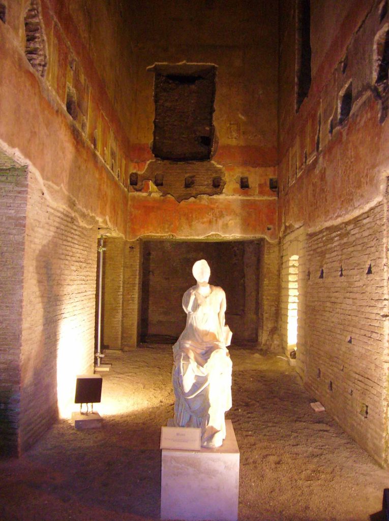 statue in Domus Aurea